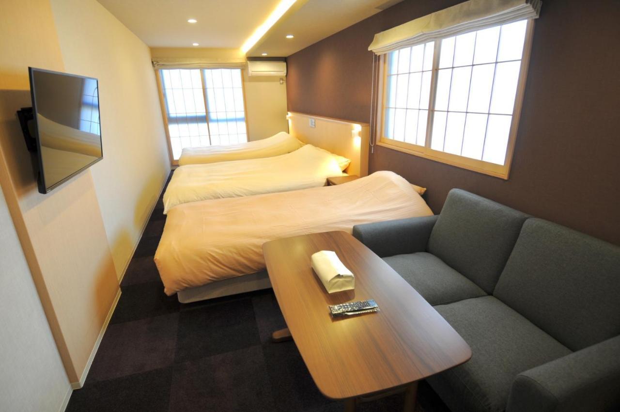 Hotel Hiz Nijo Castle - Vacation 12567v
