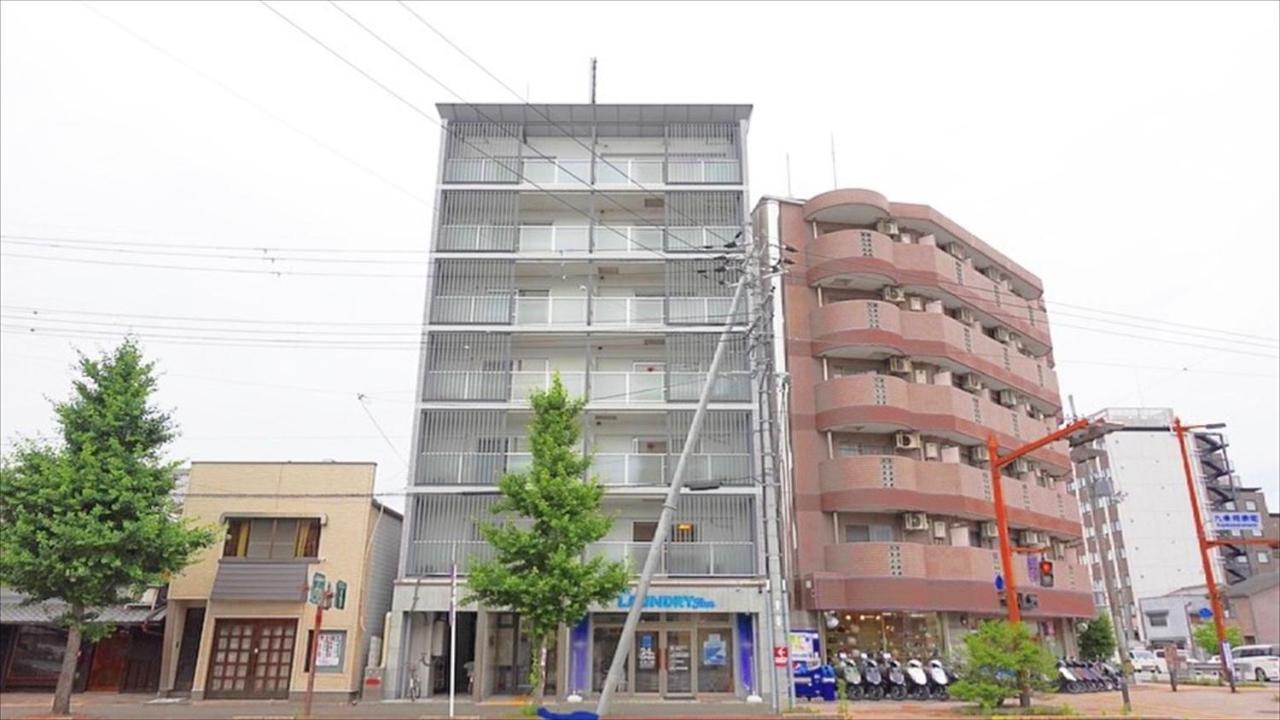 Aparthotel Kiro Station 3*