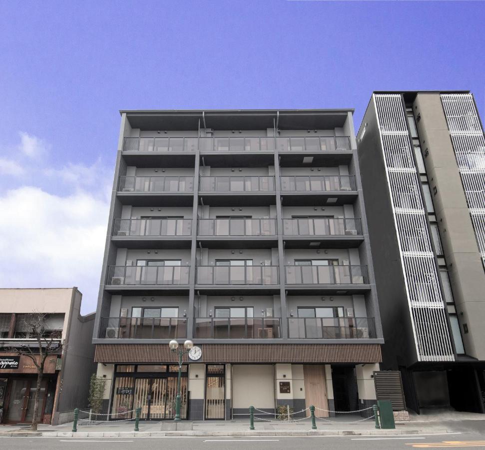 Apartment Resi Nishijin *