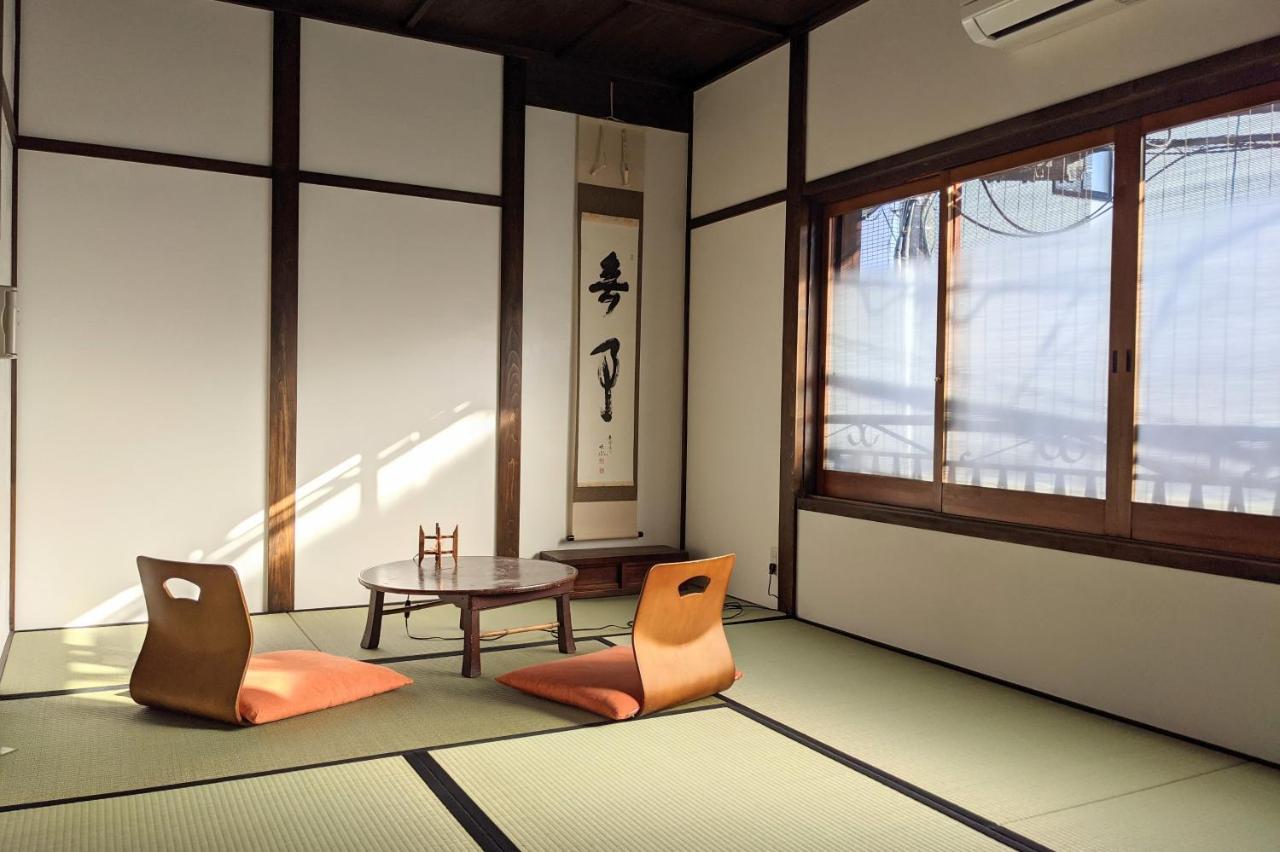 Itoya Hostel *