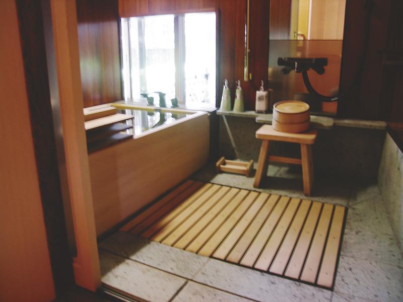 Hiiragiya Hotel