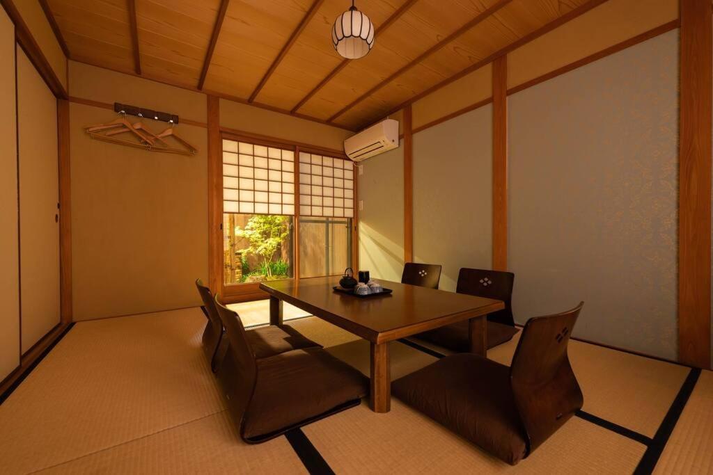 Villa 祇園せいじ庵。お風呂が素敵な貸切京町家。netflix見放題。