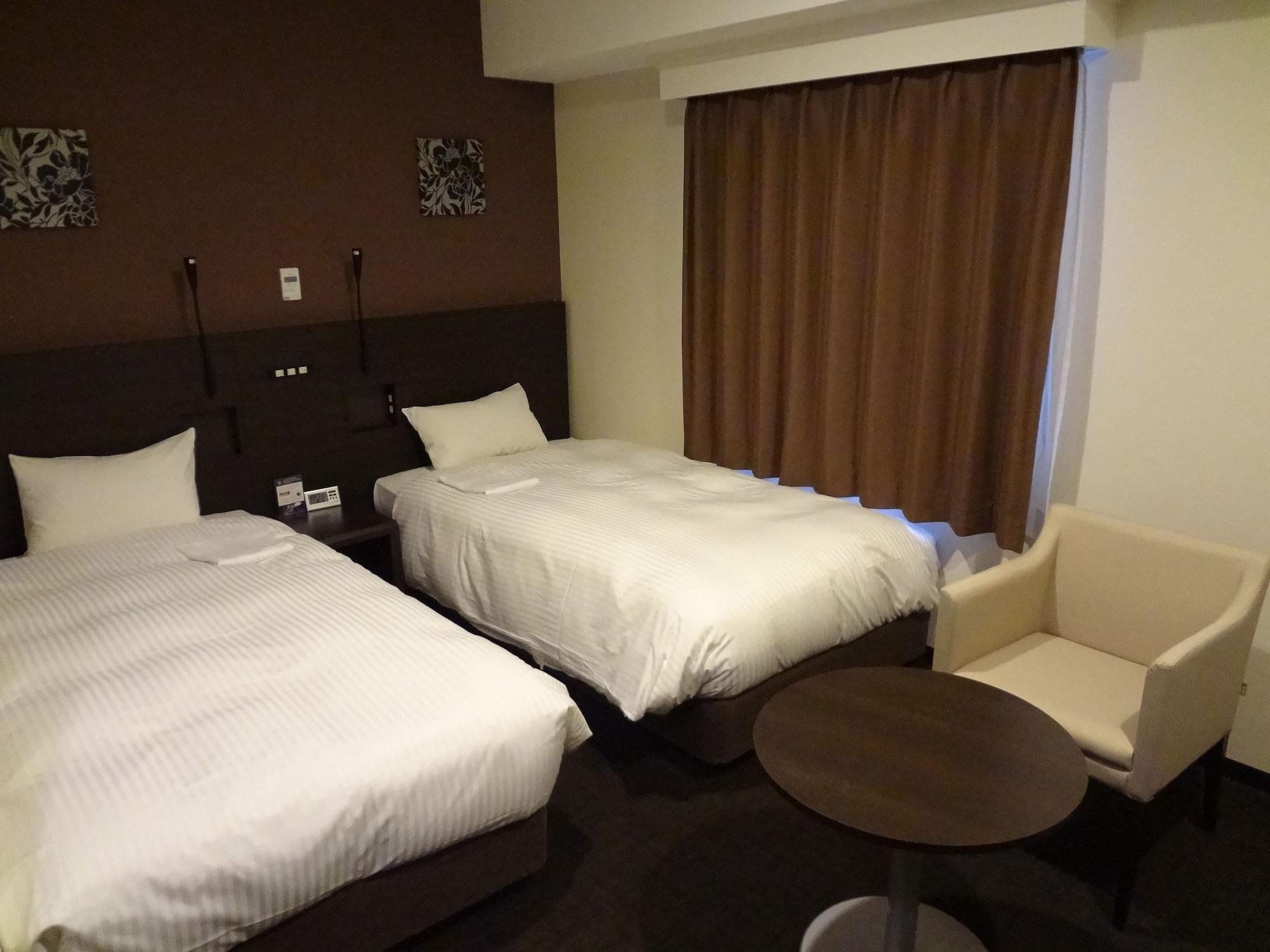 Smile Shijo Hotel