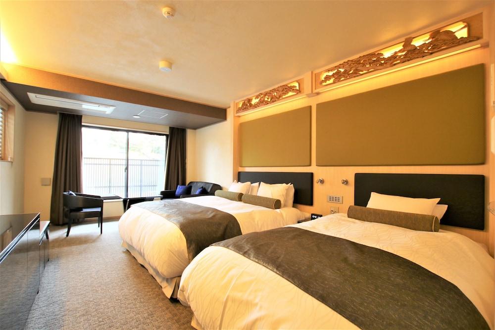 Alza Hotel 5*