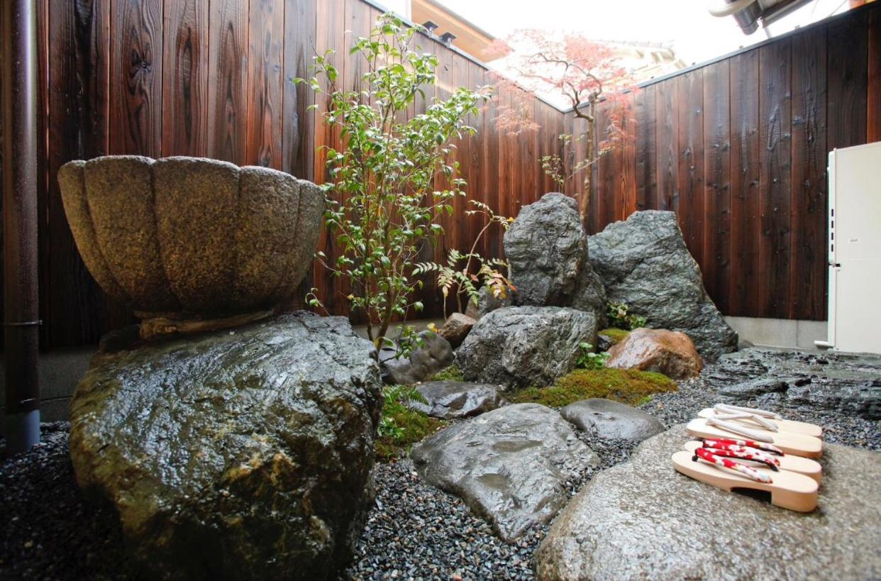 京町家の宿 三石 Kyoto
