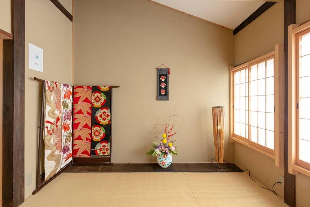 Villa Nijo Castle, Kinkakuji.etc 西陣・京町家の宿「三石」