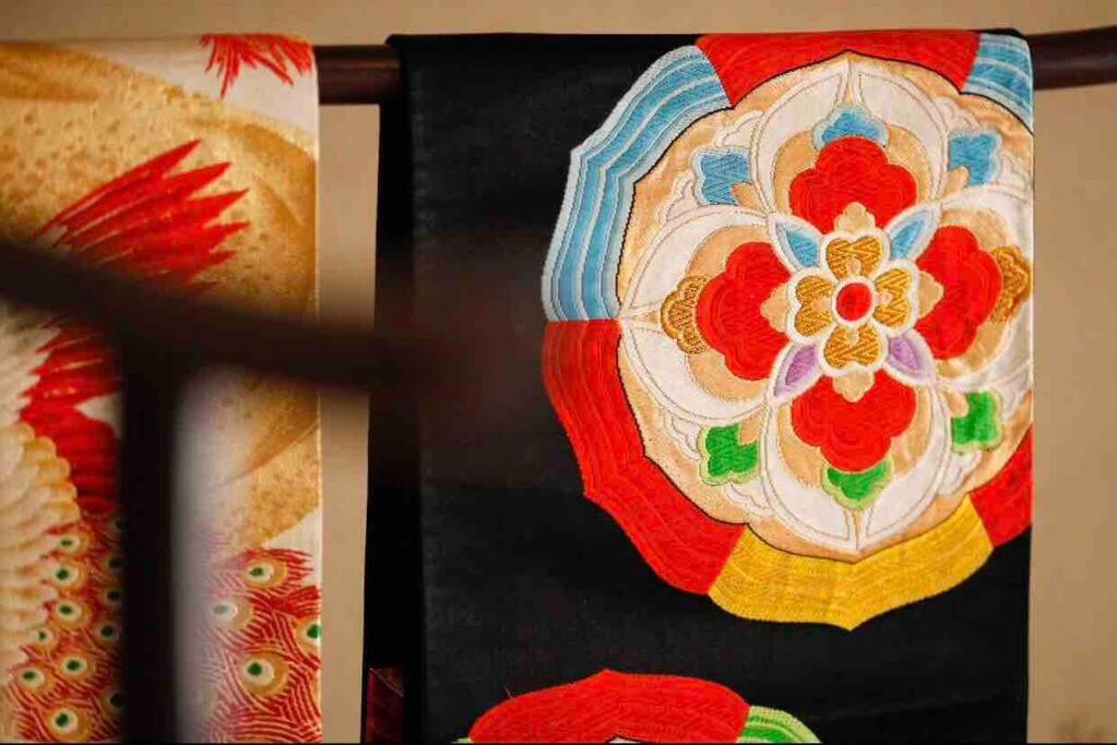 Nijo Castle, Kinkakuji.etc 西陣・京町家の宿「三石」