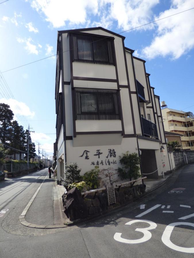 Hyakumanben Cross Hostel