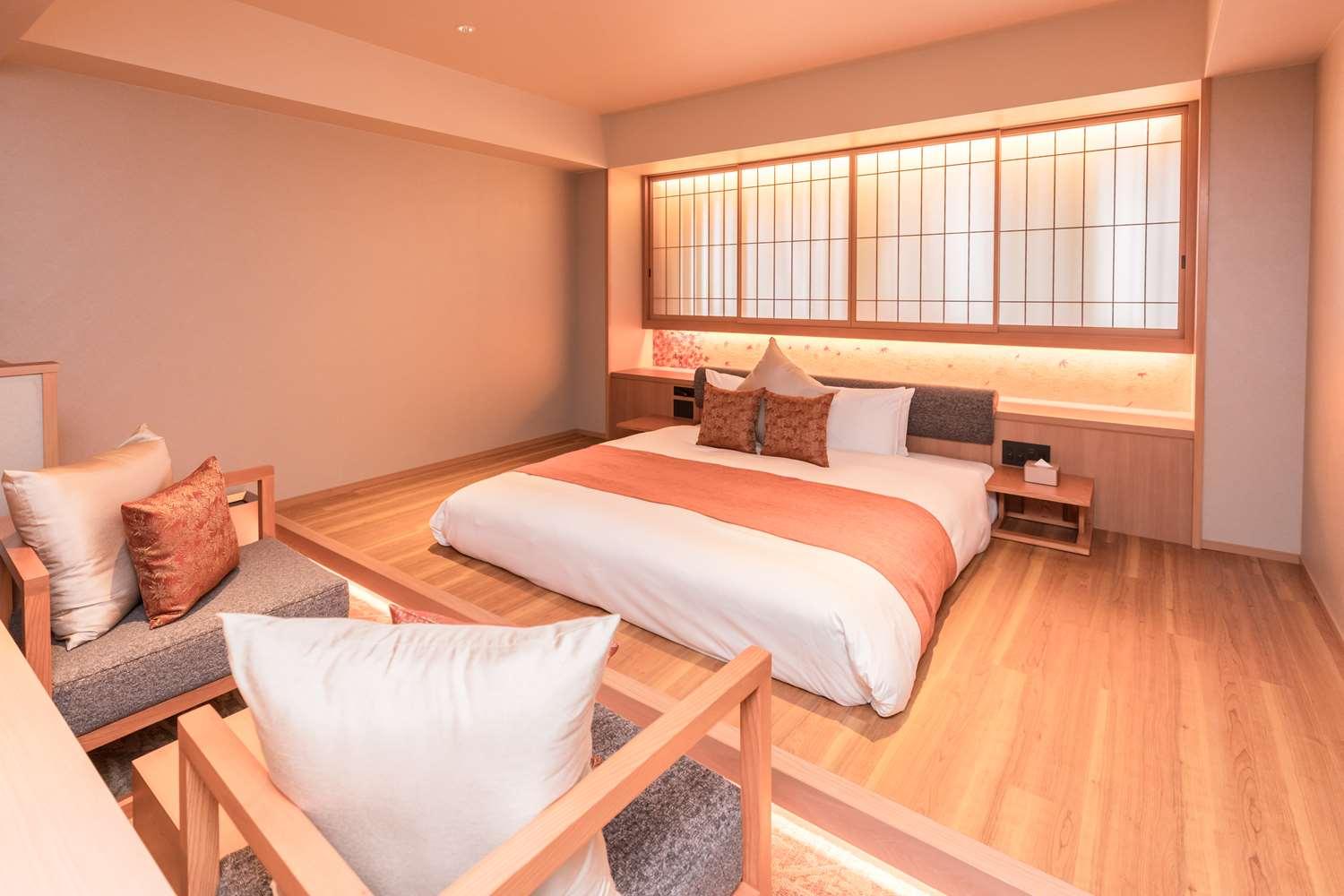 Kaya Nijo Castle, Bw Signature Collection Hotel 3*