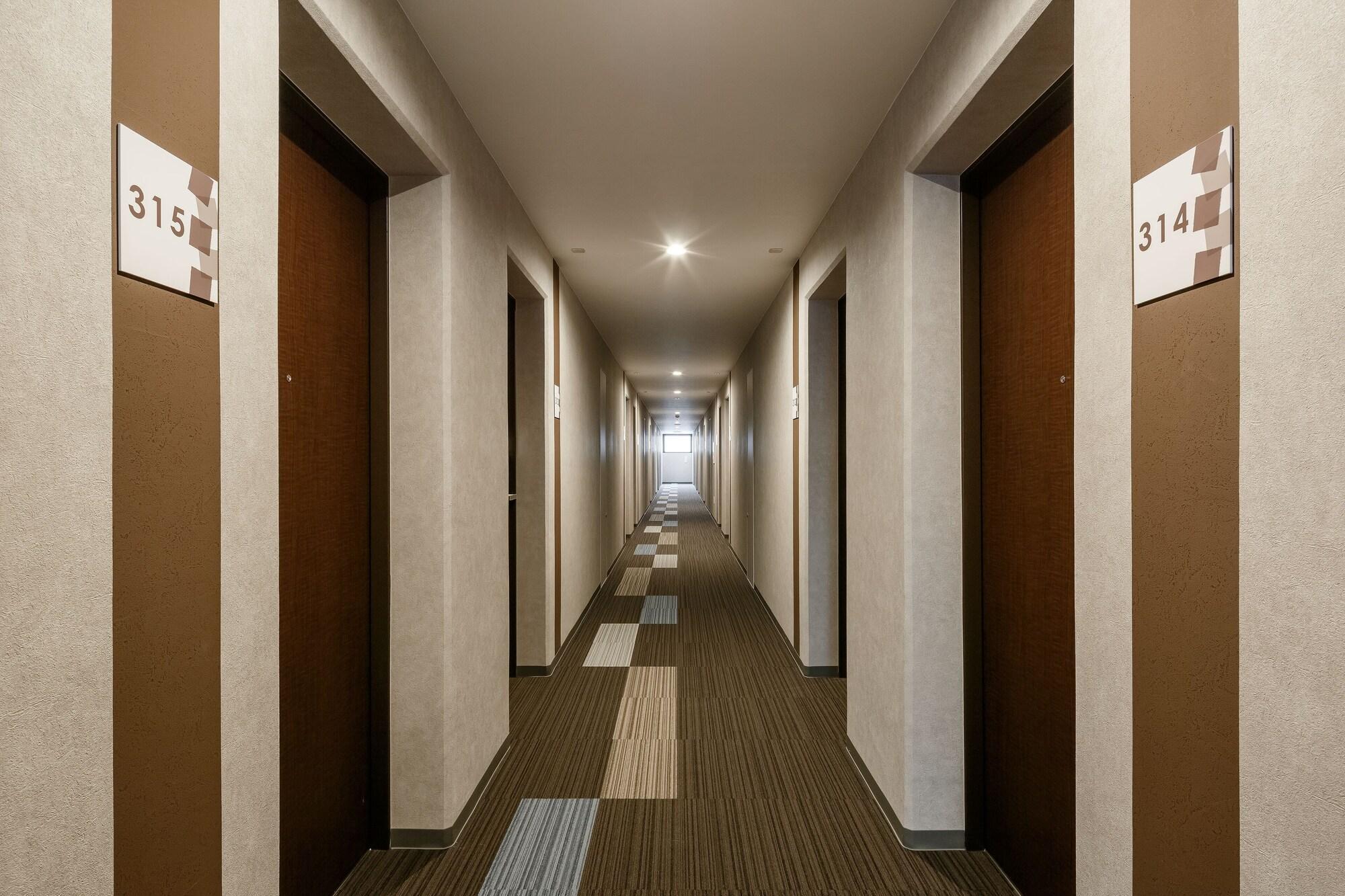M's Sanjo Wakoku Hotel 3*