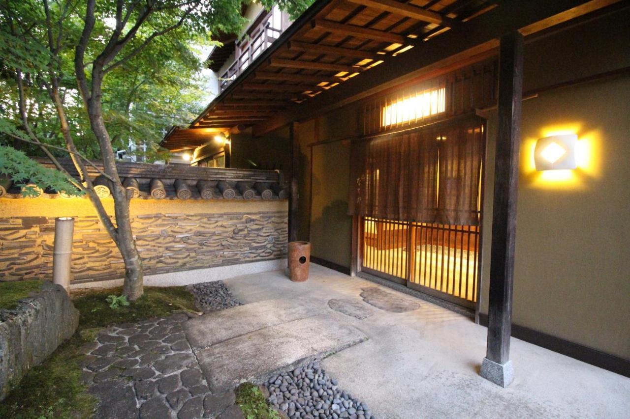 Nachiya Villa *