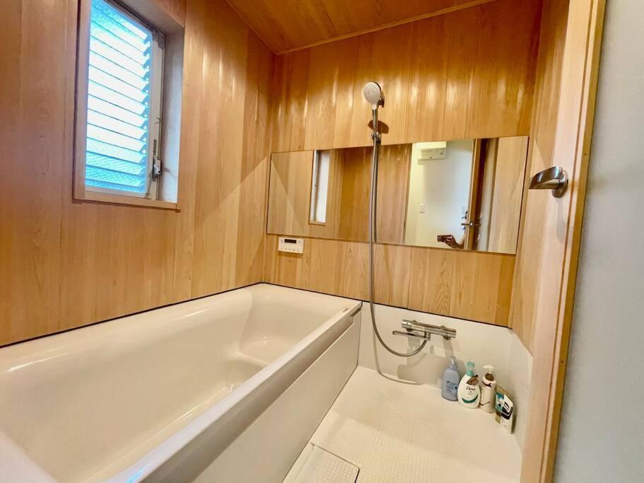 Chalet ゲストハウス宮の軒-稲荷参道前 3-floor Family House *