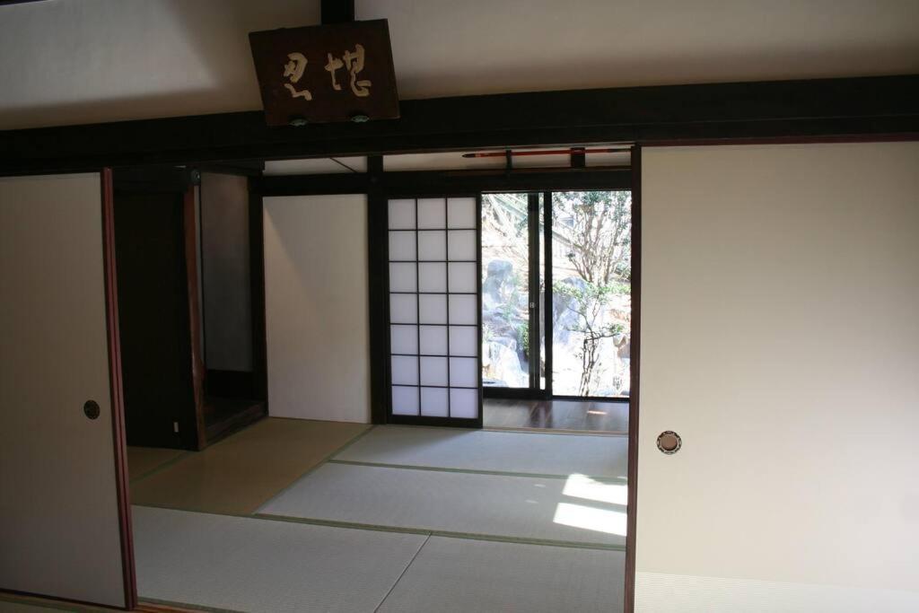 Apartment Traditional/modern Paradise In Quiet Area!