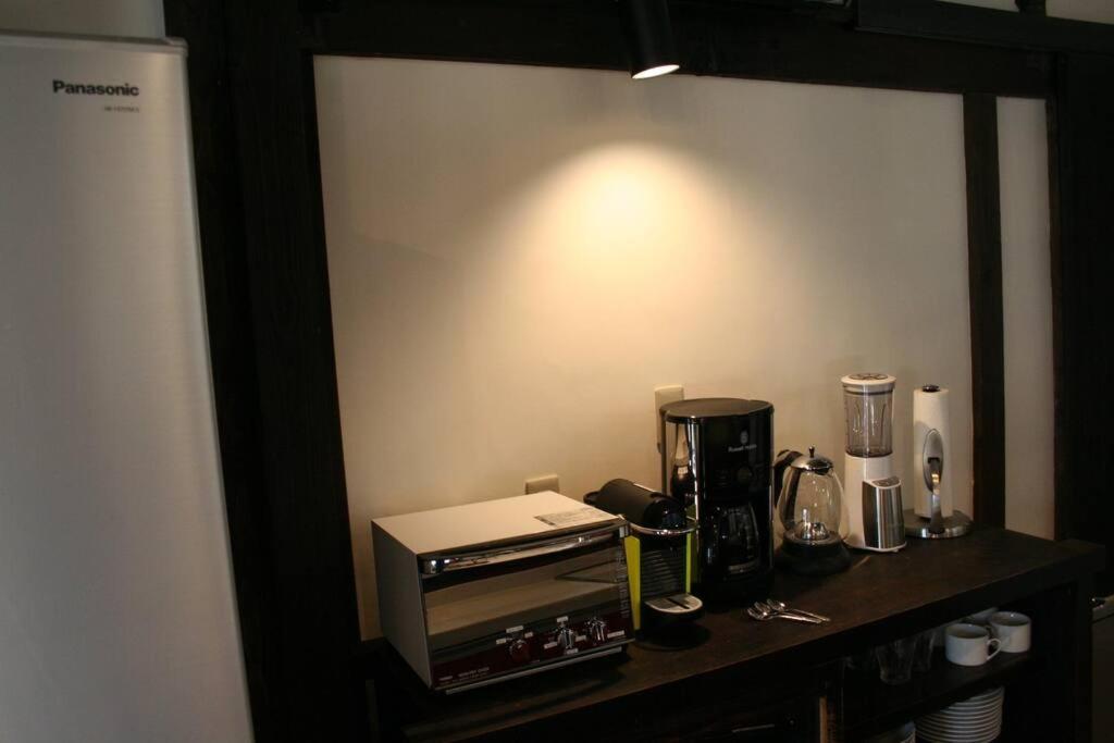 Traditional/modern Paradise In Quiet Area! Apartment *
