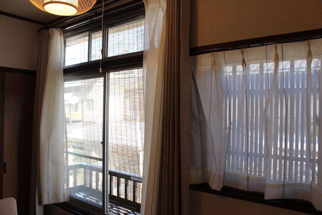 Higashiyama Jao *