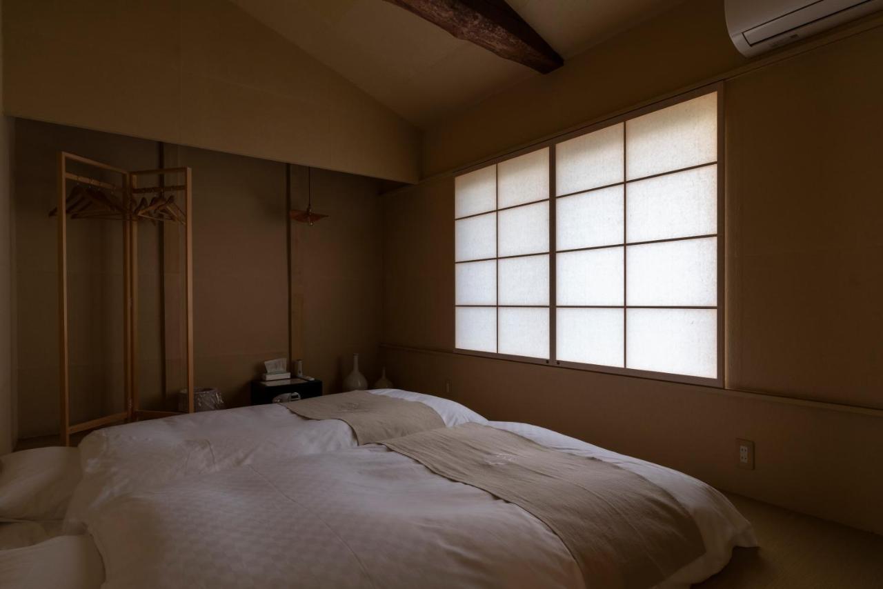 A Day In Khaki - Muromachi Kyoto