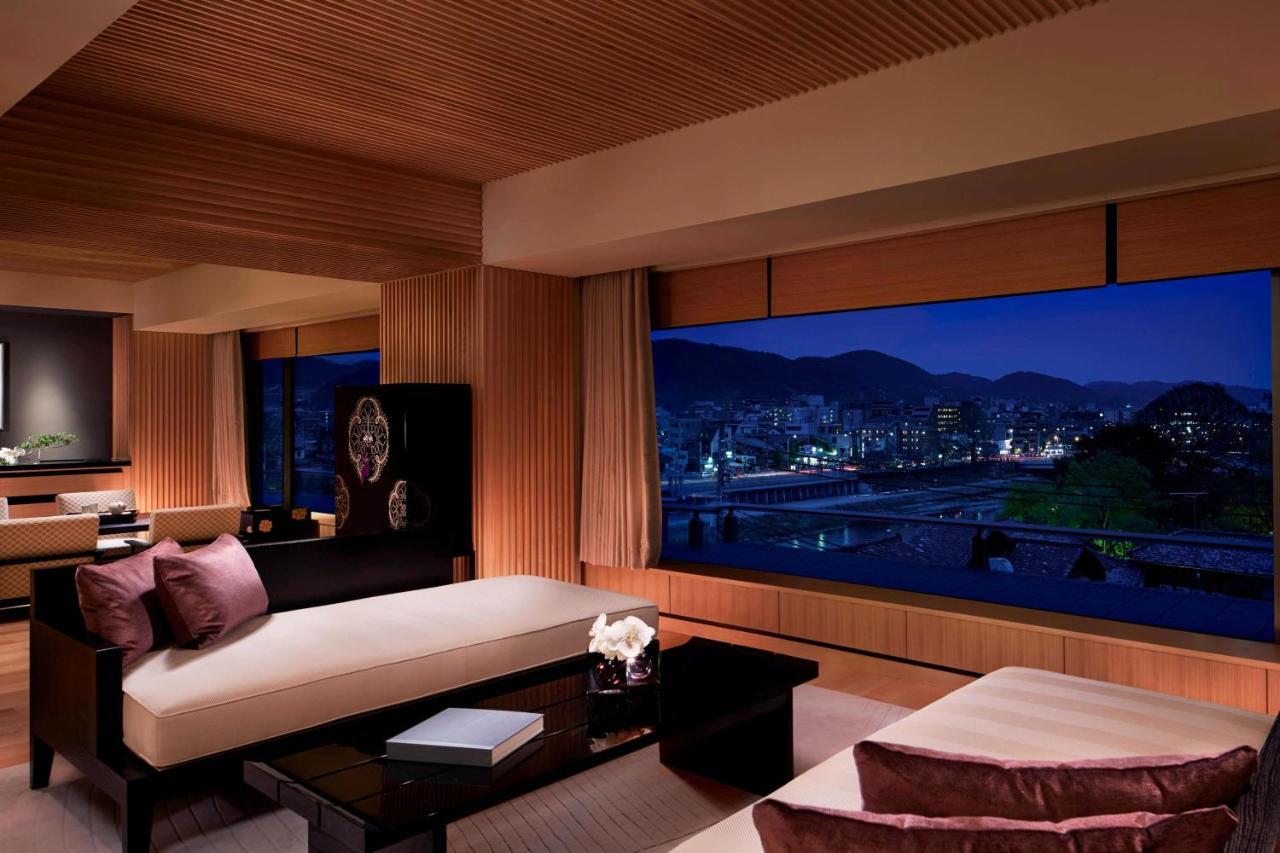 Hotel The Ritz-carlton 5*