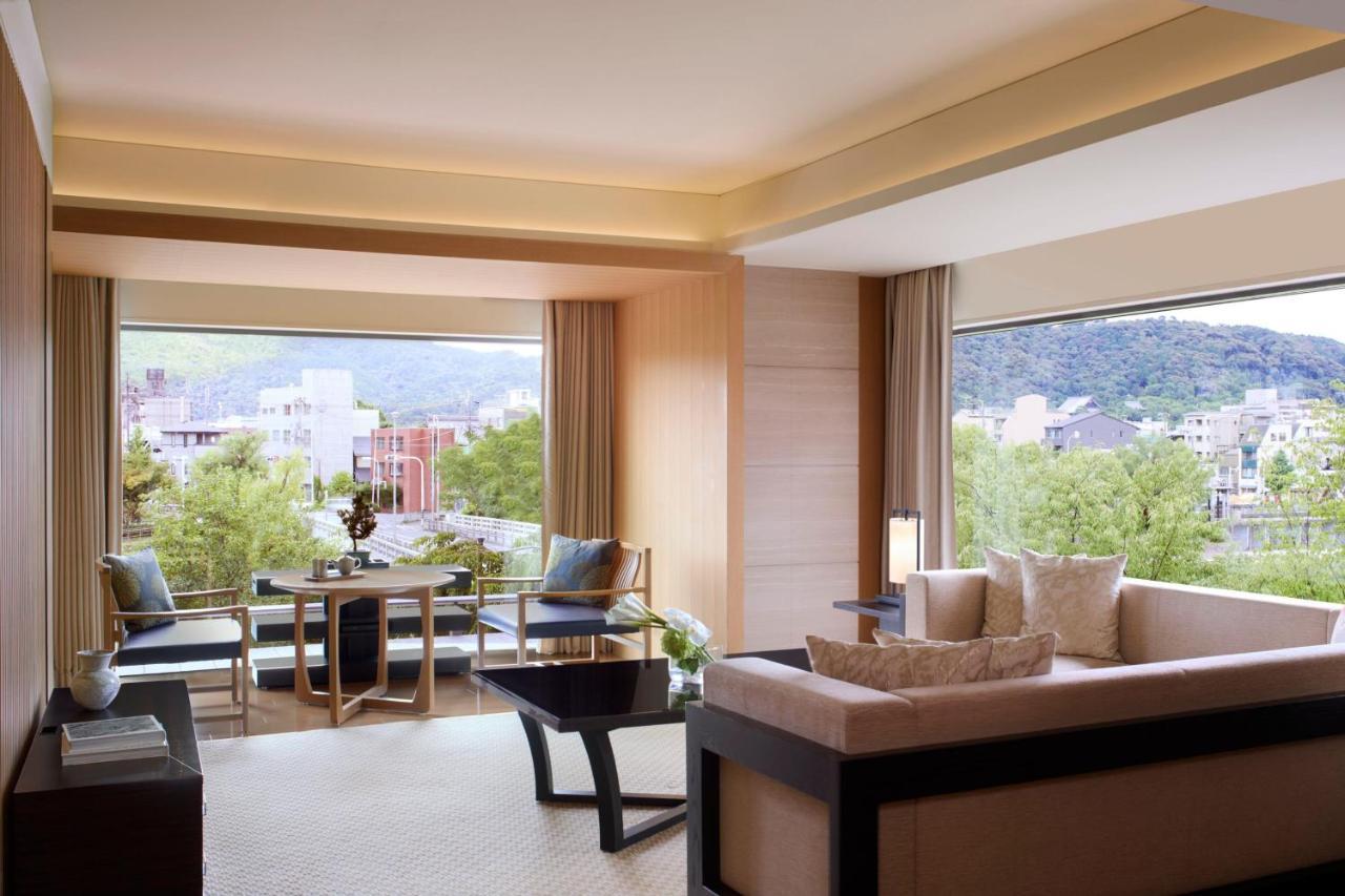 Hotel The Ritz-carlton