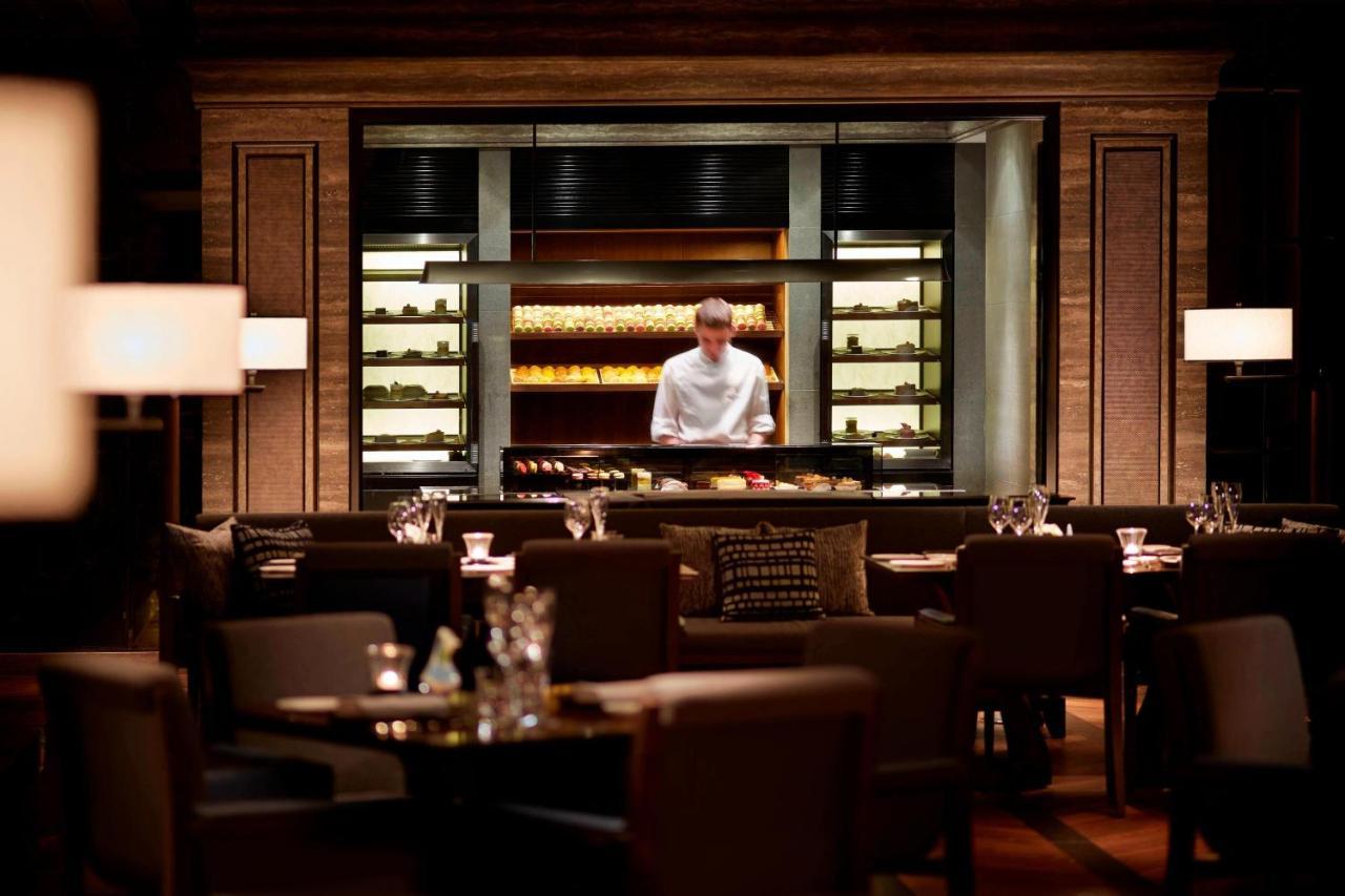 The Ritz-carlton