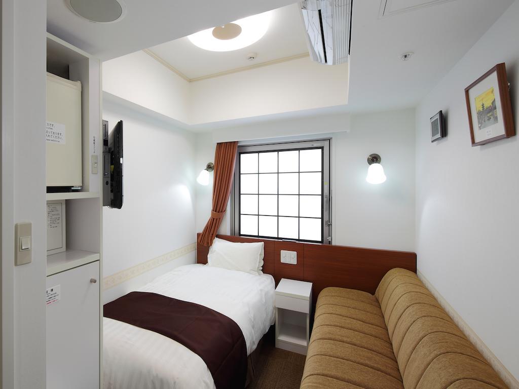 Hotel Check In Shijokarasuma Kyoto