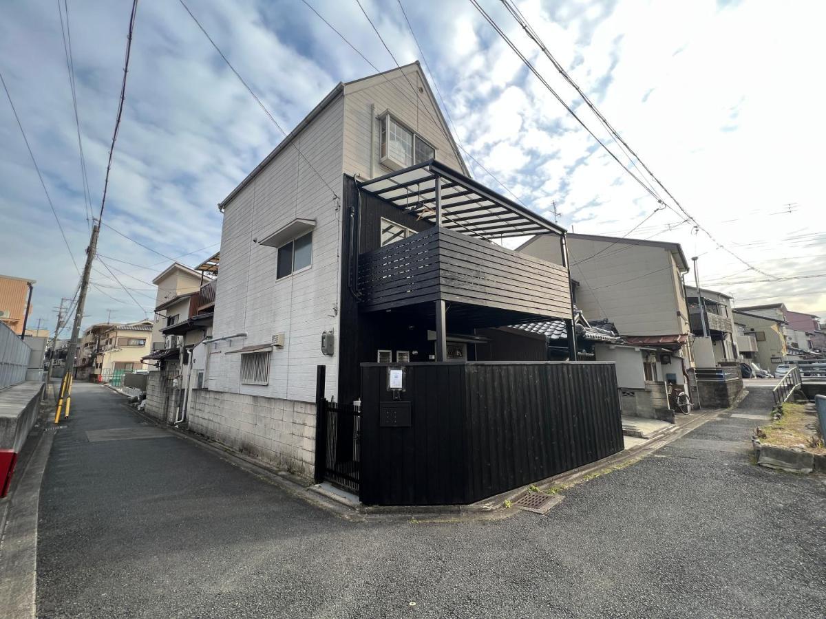 ゲストハウス宮の軒-稲荷参道前 3-floor Family House