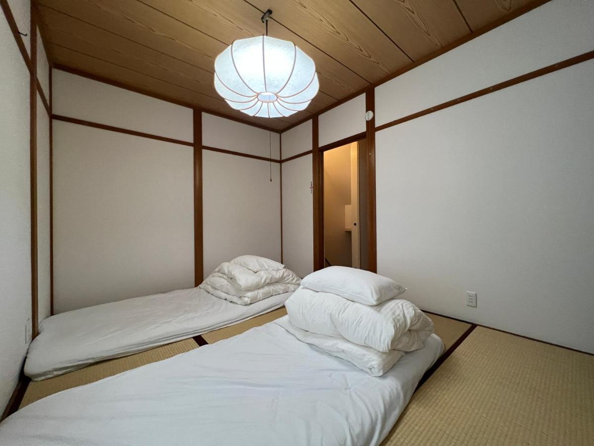 Chalet ゲストハウス宮の軒-稲荷参道前 3-floor Family House *