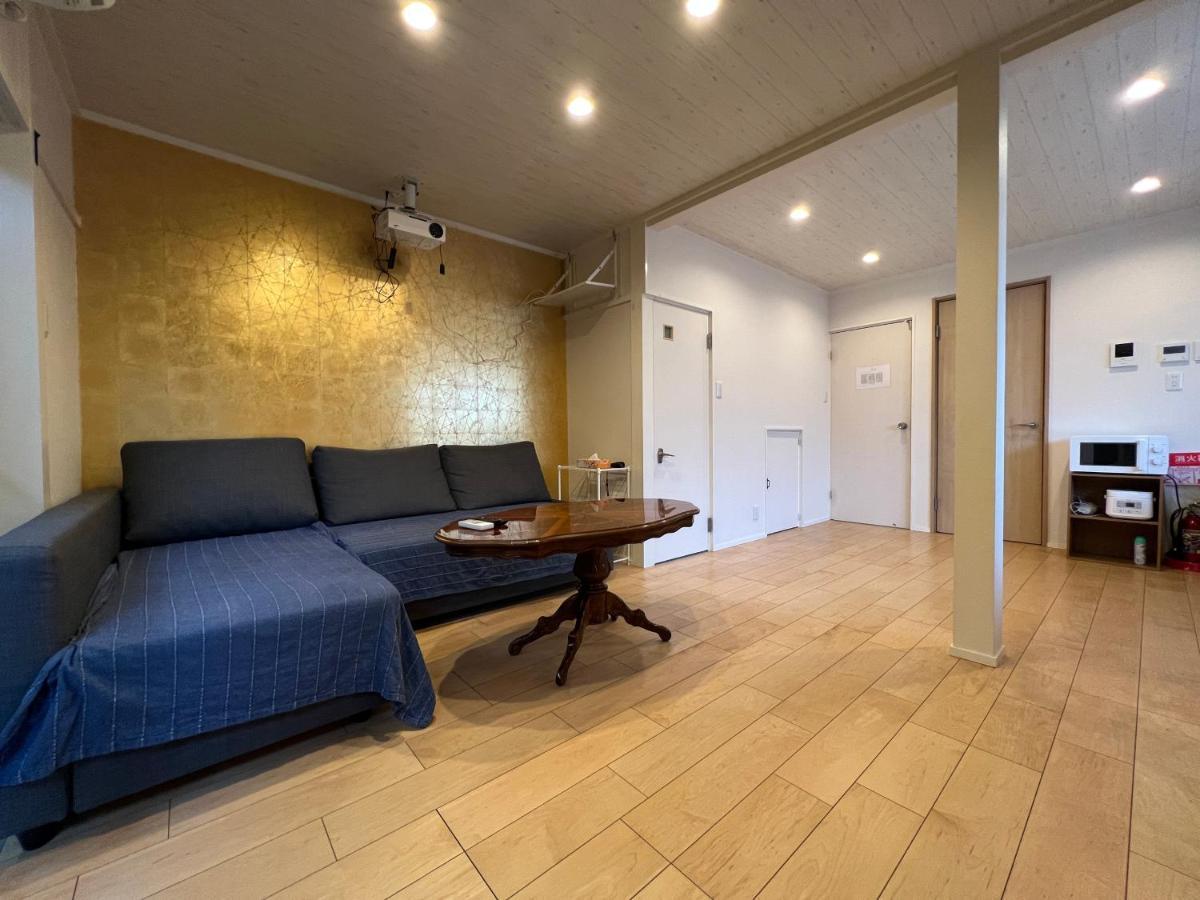 ゲストハウス宮の軒-稲荷参道前 3-floor Family House *