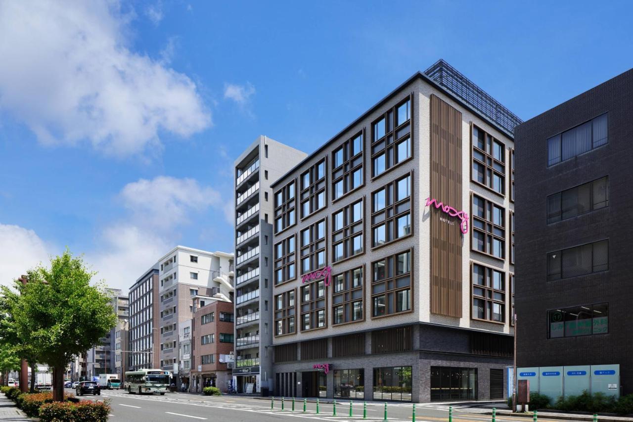 Moxy 4*