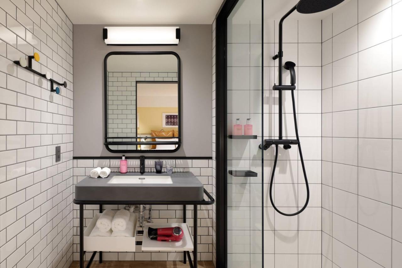 Moxy Hotel