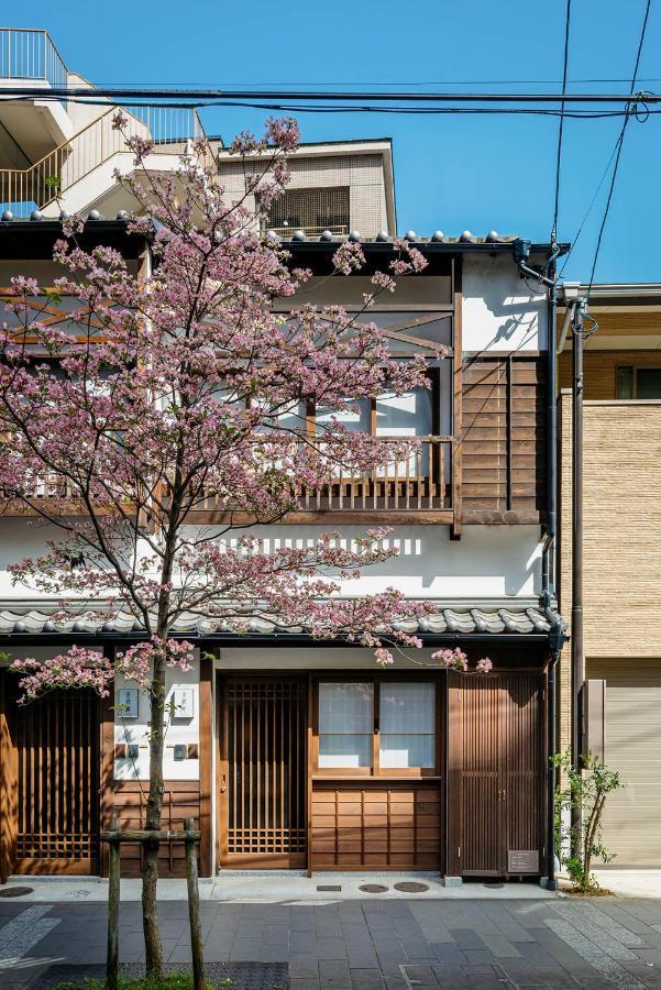 Hanagoromo Machiya House
