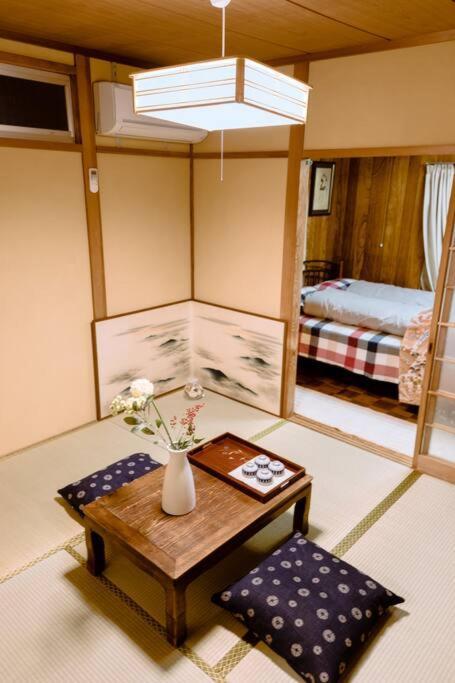 京都中心部【九色庵】嵐山直行　駅近　西院すぐ