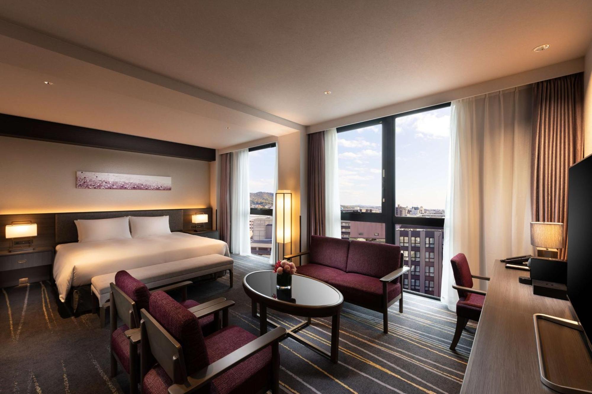 Doubletree By Hilton Station Hotel