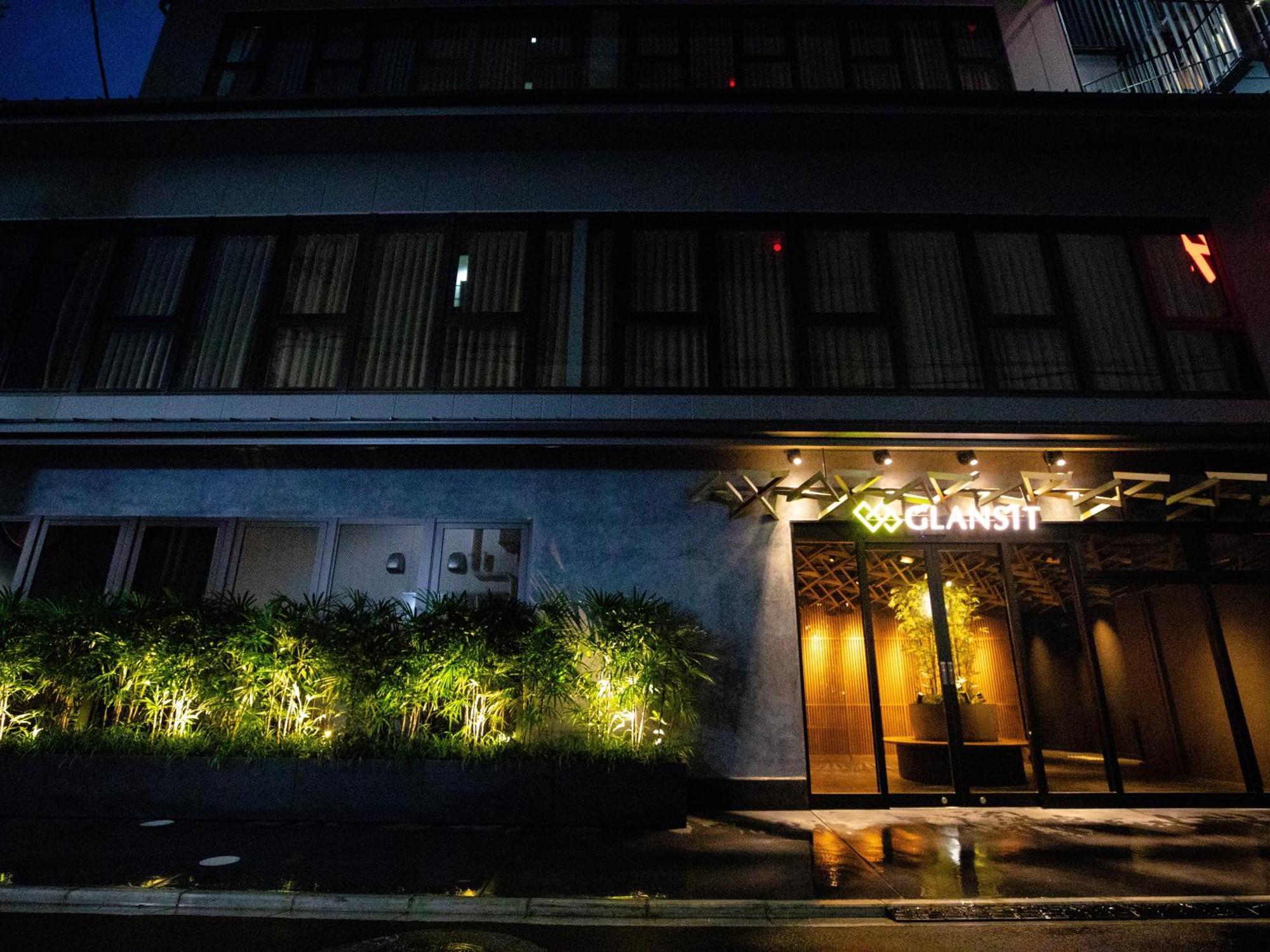 Glansit Kawaramachi Capsule hotel 2*