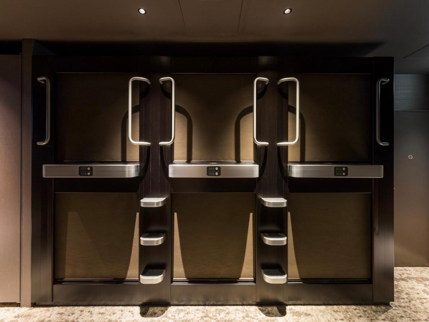 Glansit Kawaramachi Capsule hotel