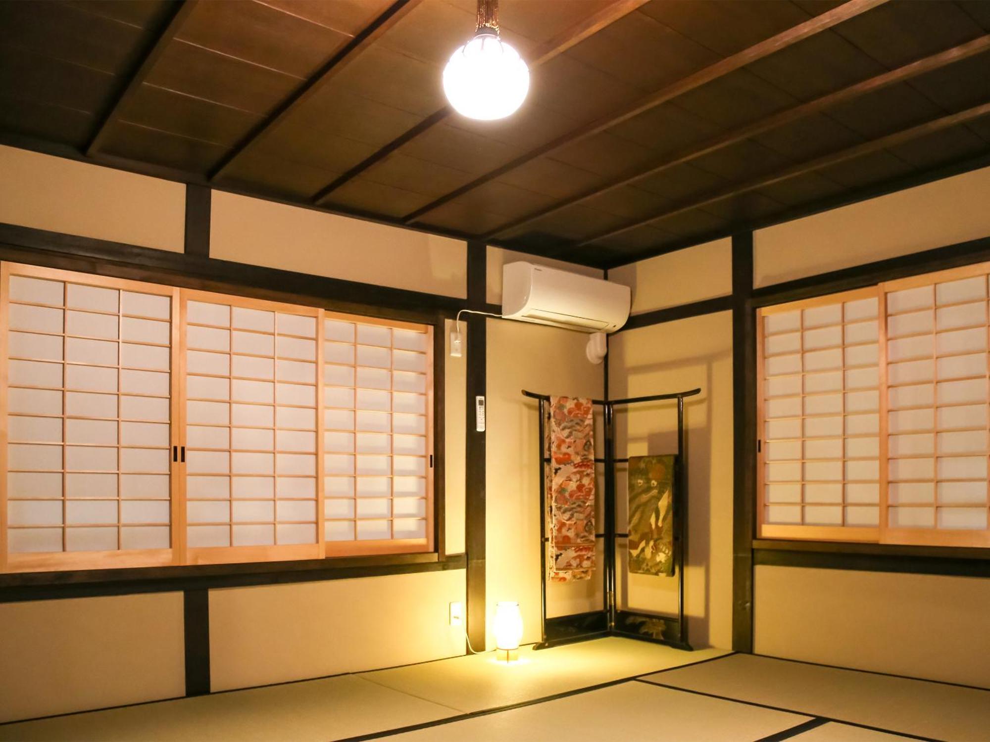 京町家お宿・花 Kyoto