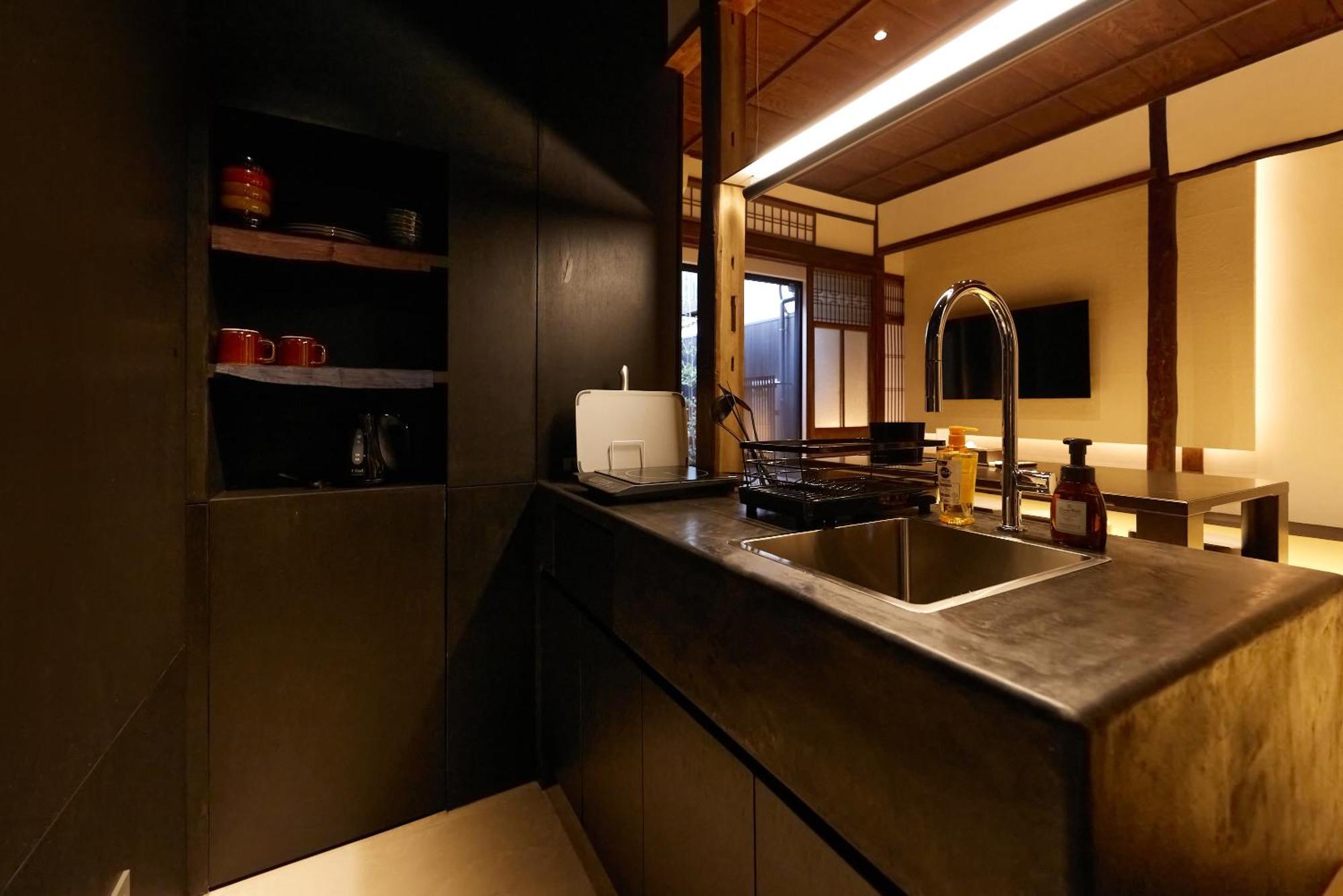 Apartment 紡　上鱗形町 *