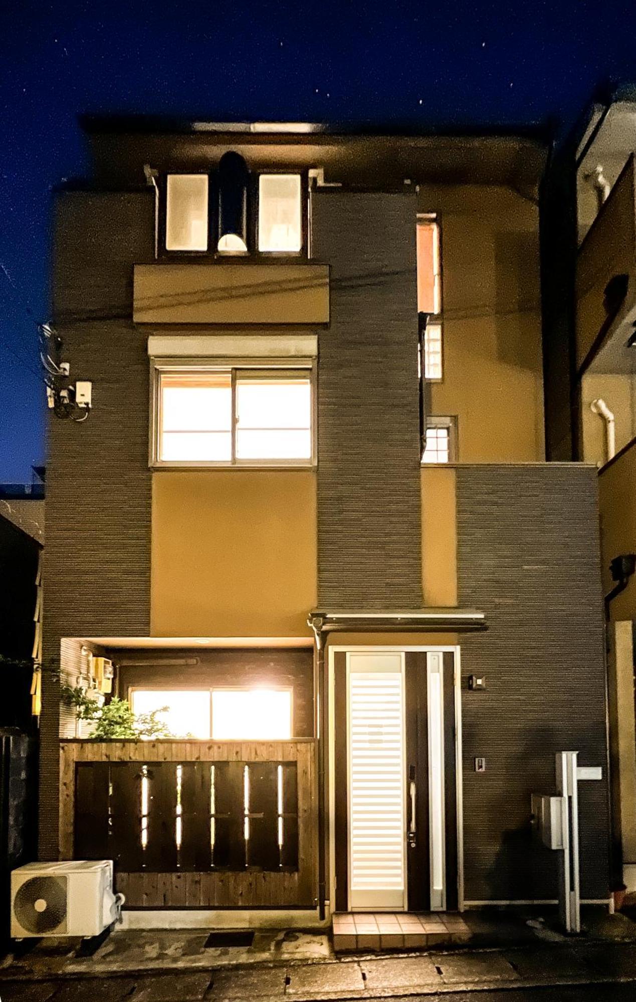 Apartment Muji Arashiyama 無時嵐1階2階賃貸し 駅まで徒歩2分 *