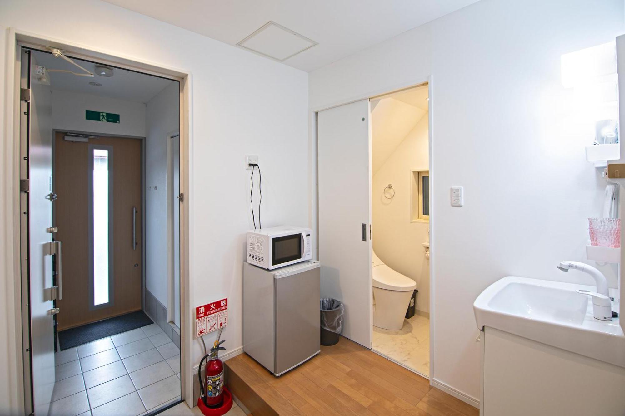 二条 秋 Designer House 新築 2ldk 1階庭付き 4人宿泊可能 Kyoto