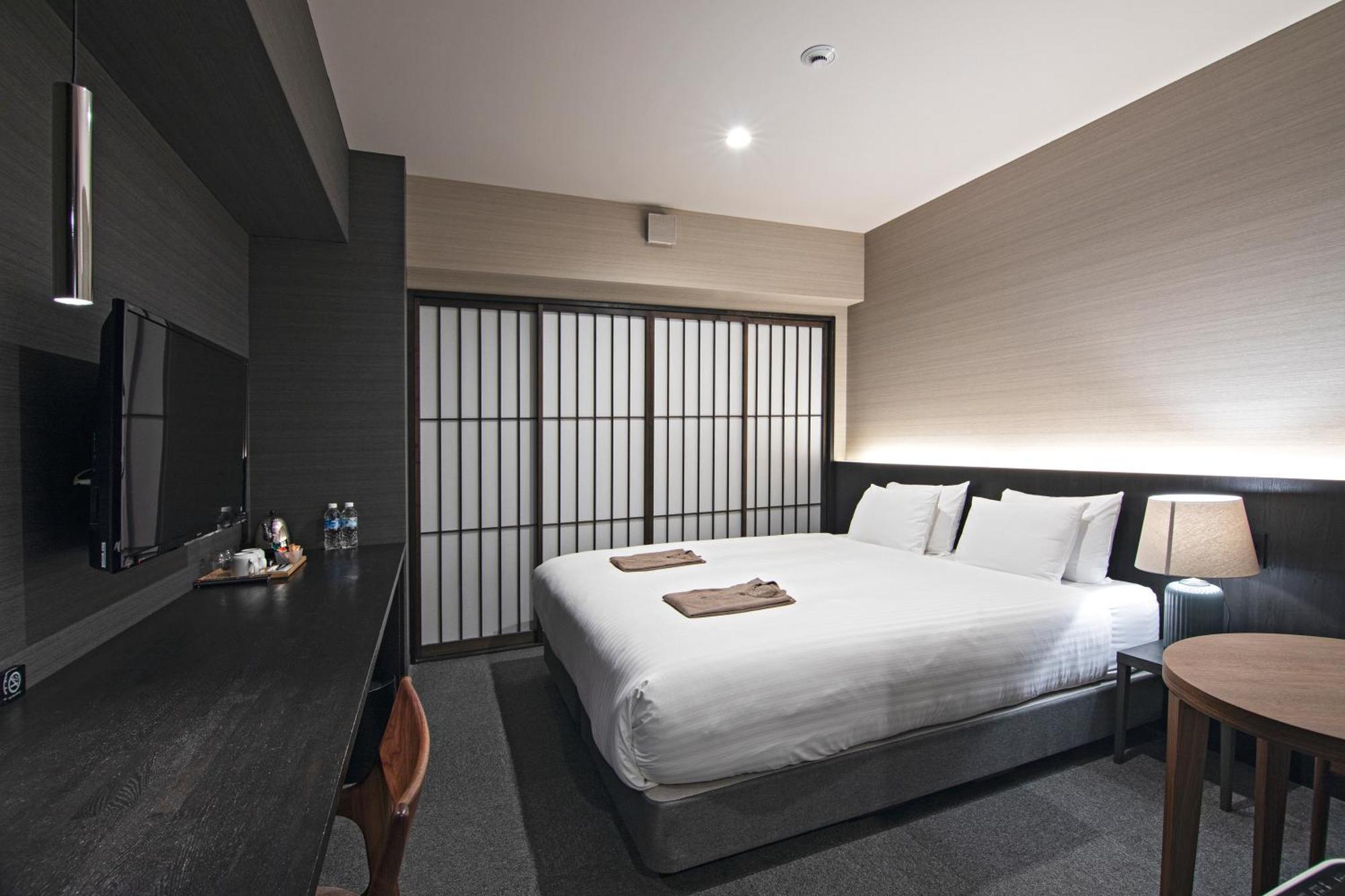 Ninja Black 3* Kyoto