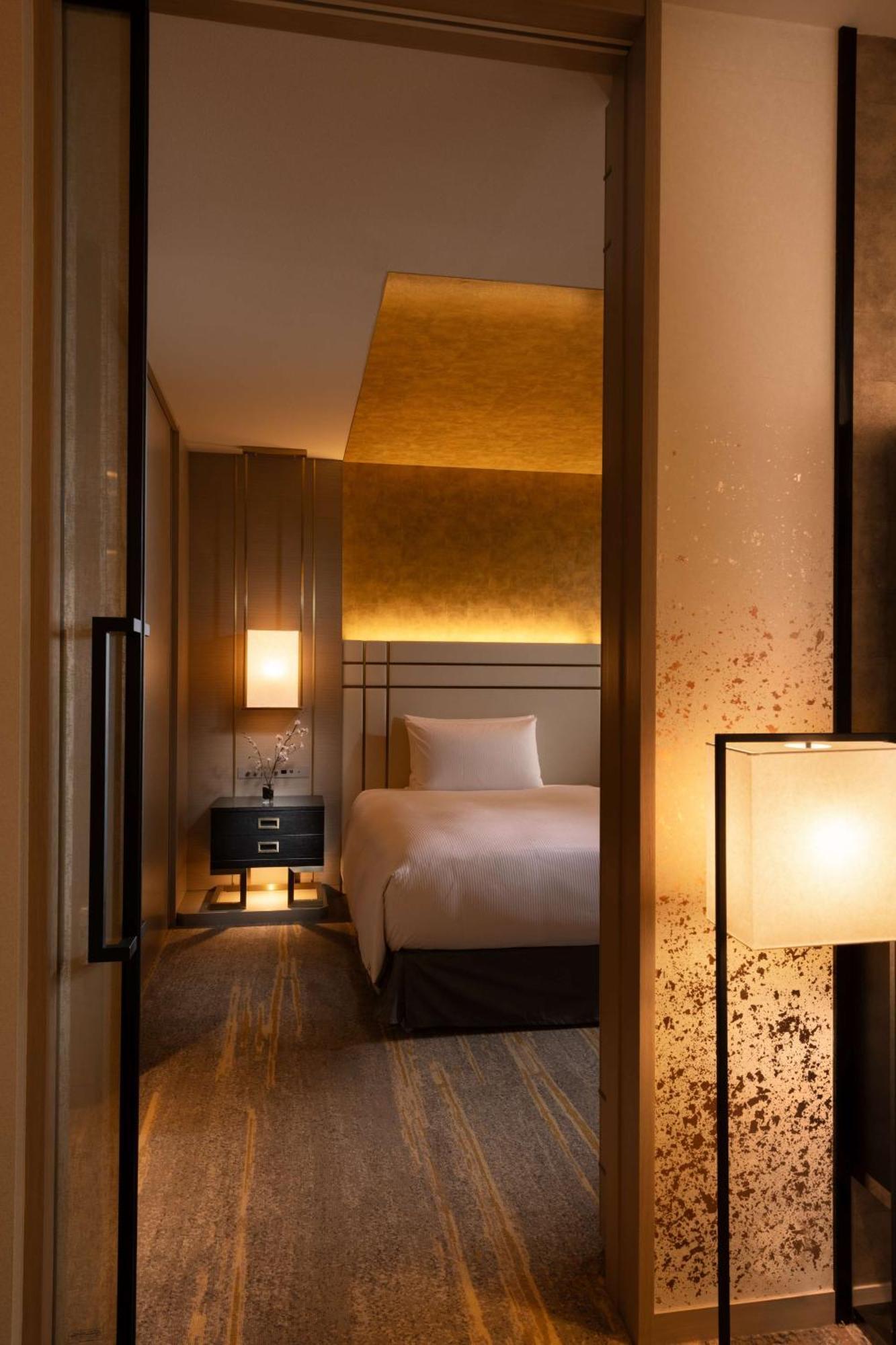 Doubletree By Hilton Station Kyoto