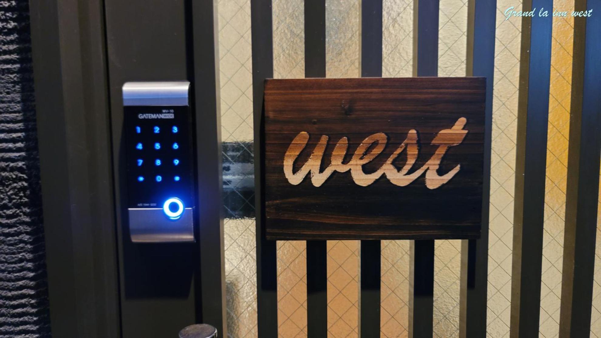 Grand La West *
