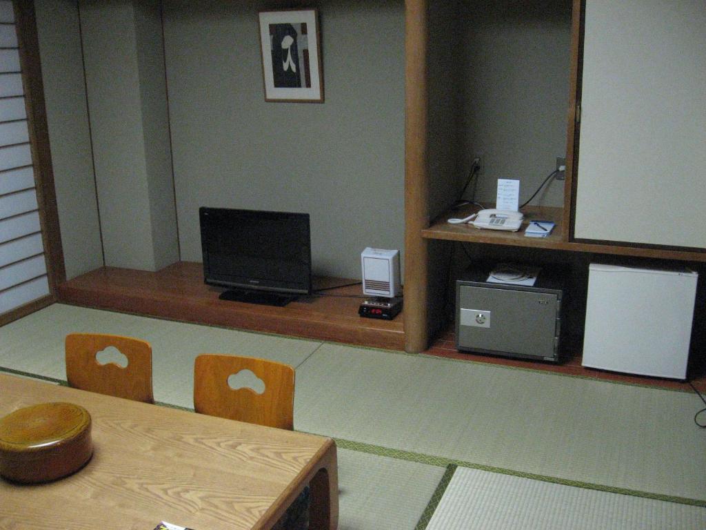 Gosho Nishi Heian Hotel Kyoto