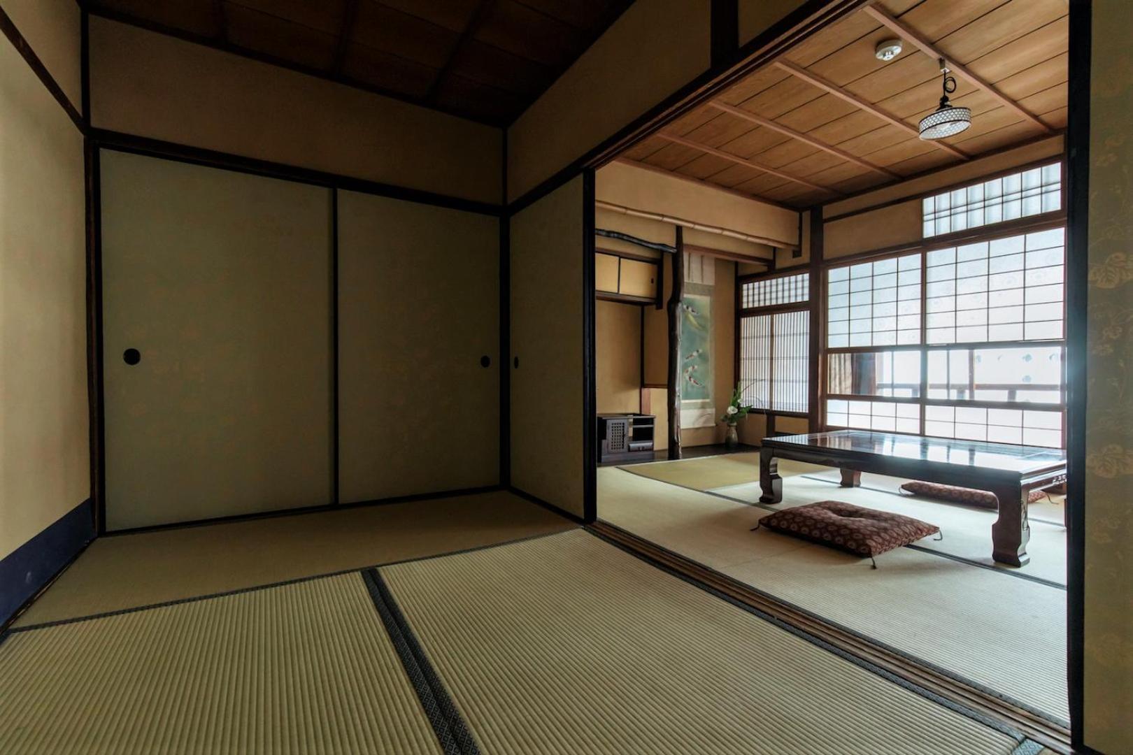 Toshiharu 4* Kyoto