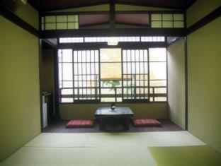 Yadoya Nishijinso Ryokan 3*