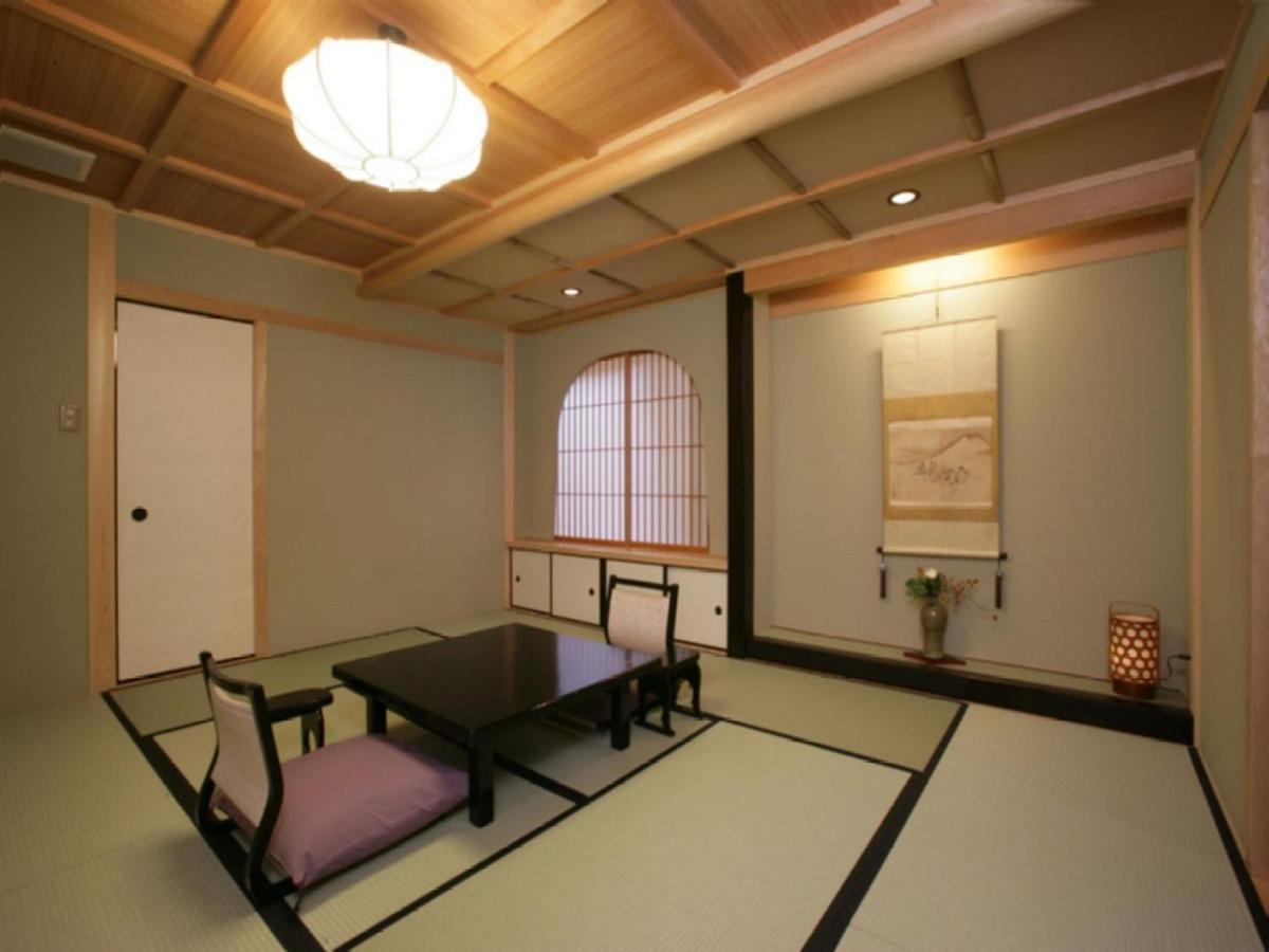 Ryokan Hanaikada Kyoto