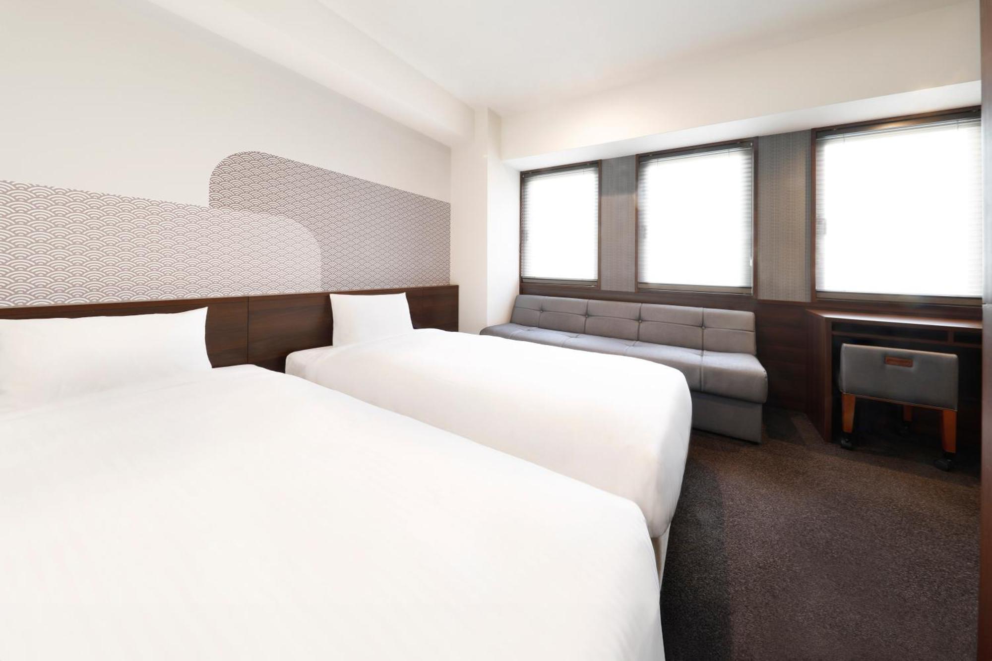 Hop Kyoto shijo Omiya Hotel 3*