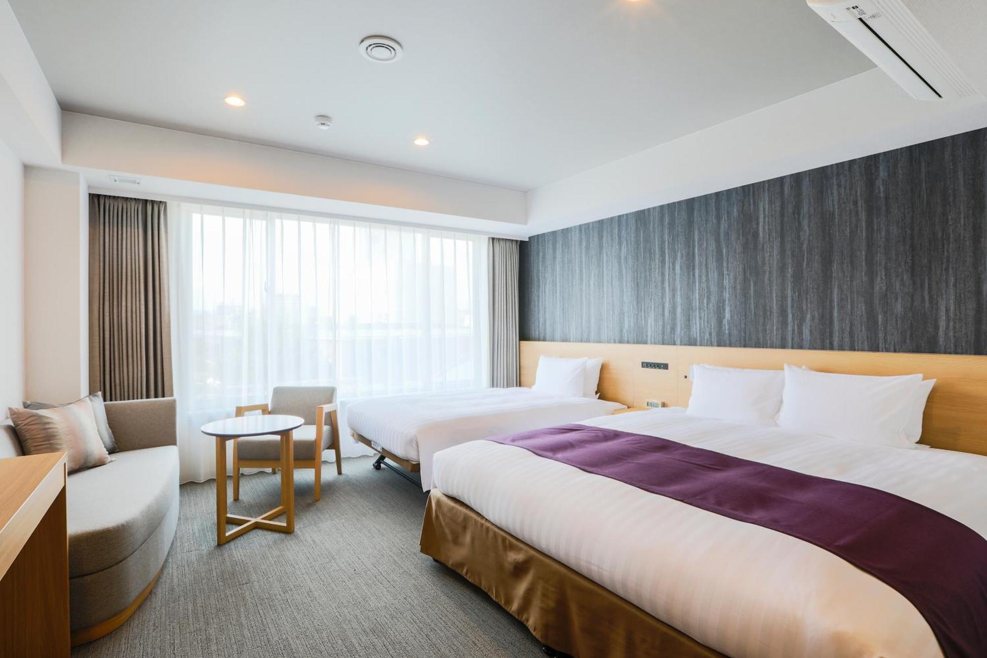 Wing International Premium Sanjo Hotel 3*