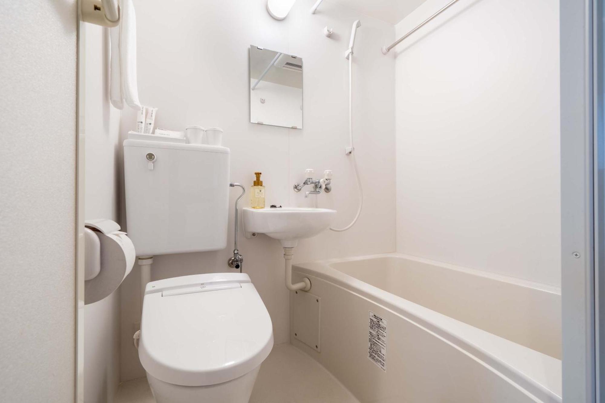 Resi Yasaka Apartment *