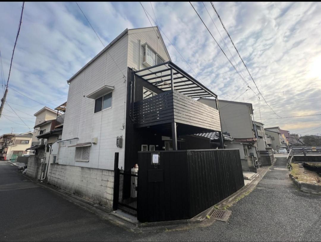 Chalet ゲストハウス宮の軒-稲荷参道前 3-floor Family House *