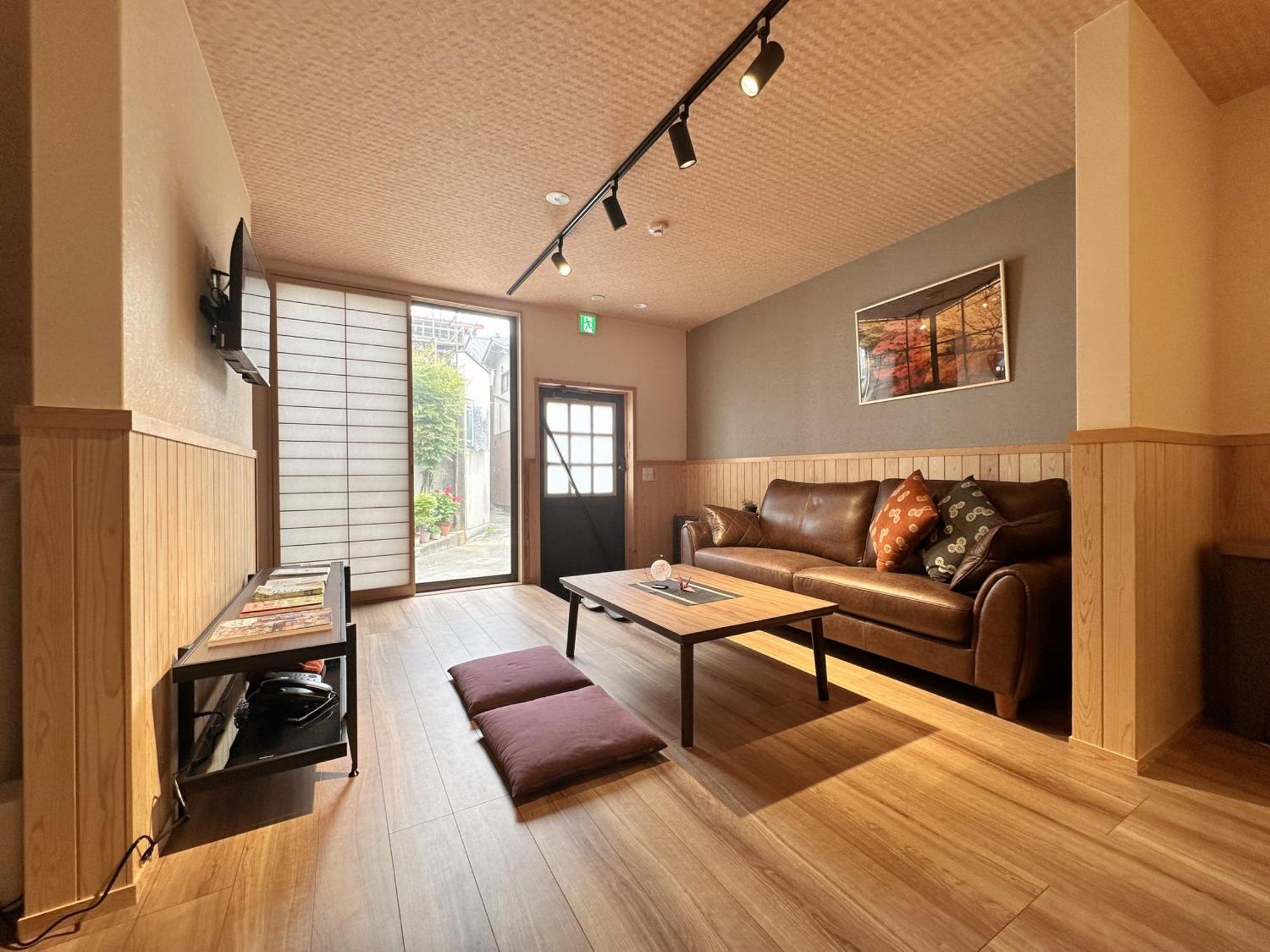 Apartment Maki's House Hidden